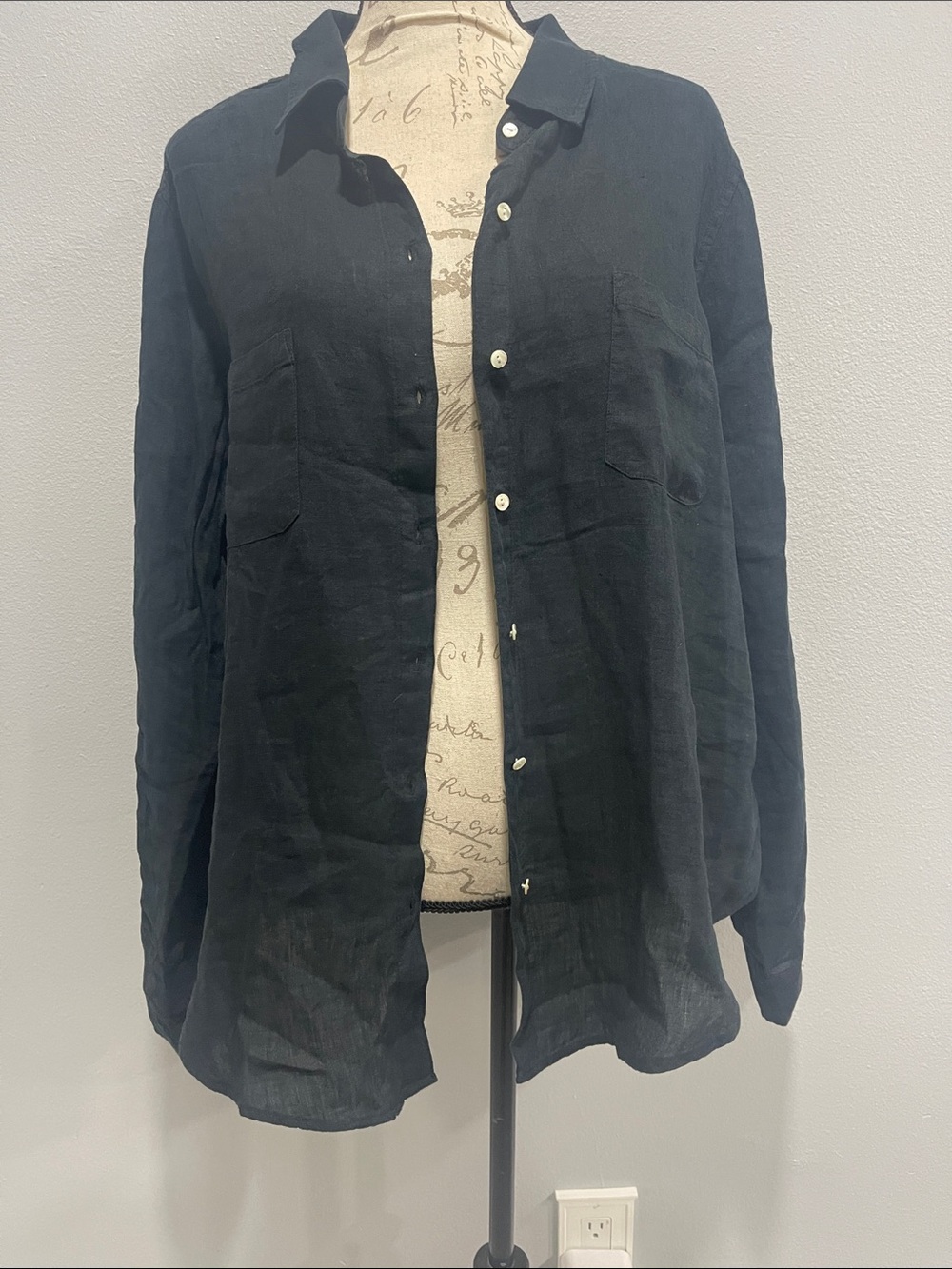 Lilly Pulitzer Classic Black Button-Up Shirt Jacket